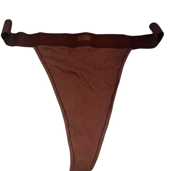 Skims Cotton Rib Thong Underwear Panties Garnet New with tags Size 4X - Picture 1 of 4
